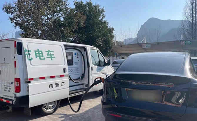 泸定汽车搭电