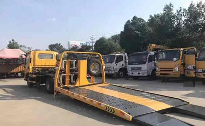 泸定汽车中途维修案例